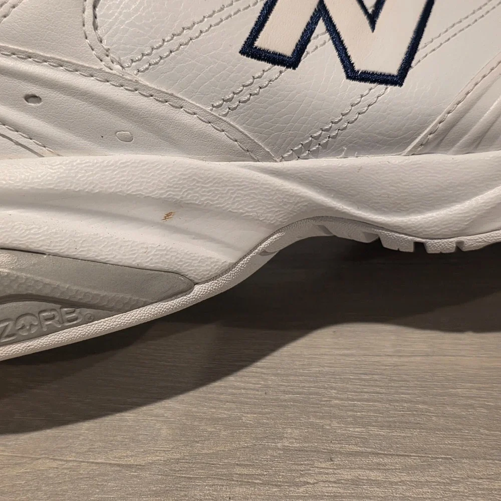 New Balance 624 V2 Shoes Womens Size 12B White Casual Training Sneakers WX624WT2